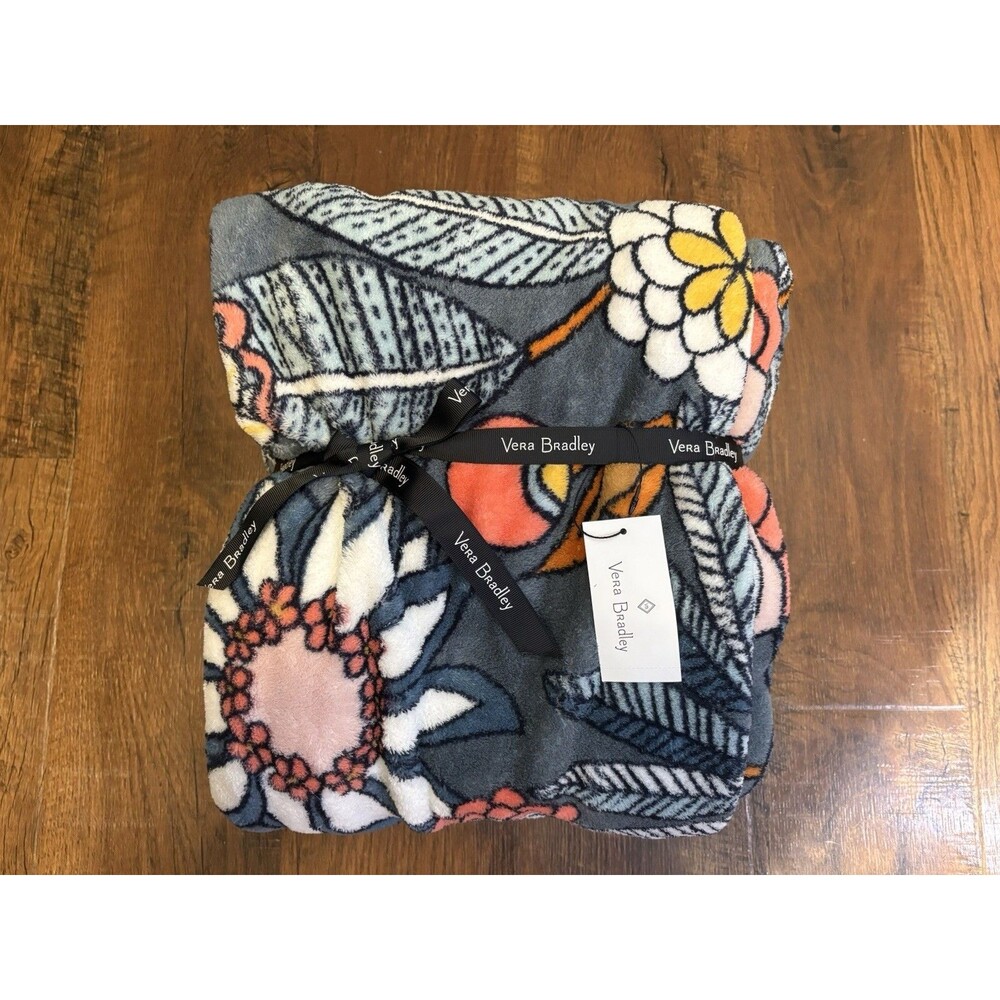 NWT Vera Bradley Throw Blanket In Tropical Evening